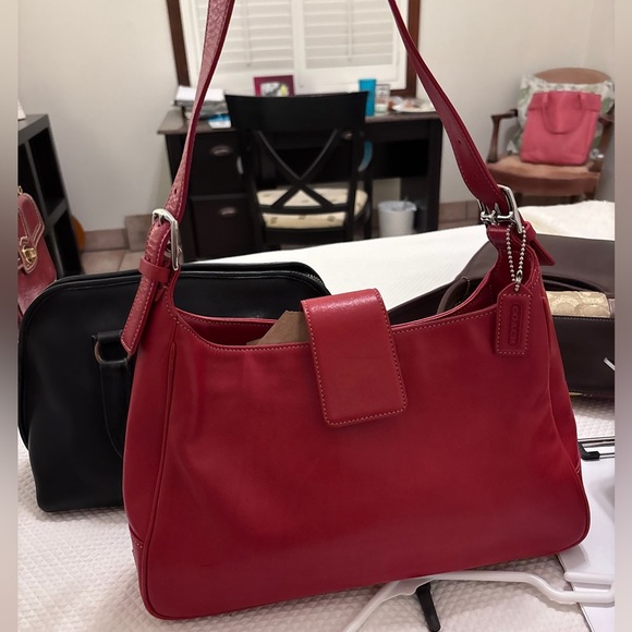 Coach Handbags - Vintage Y2K Coach Legacy Hampton Red Leather Shoulder Bag 7783 90s